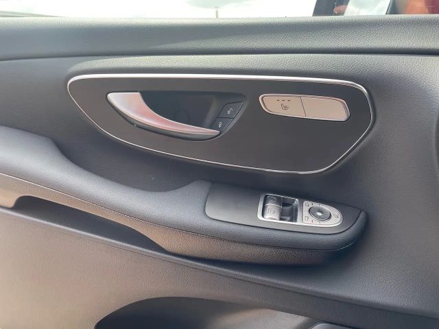 Mercedes-Benz V 220 AMG Line Style