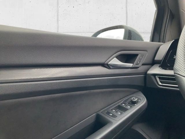 Volkswagen Golf 2.0 TSI Golf VIII