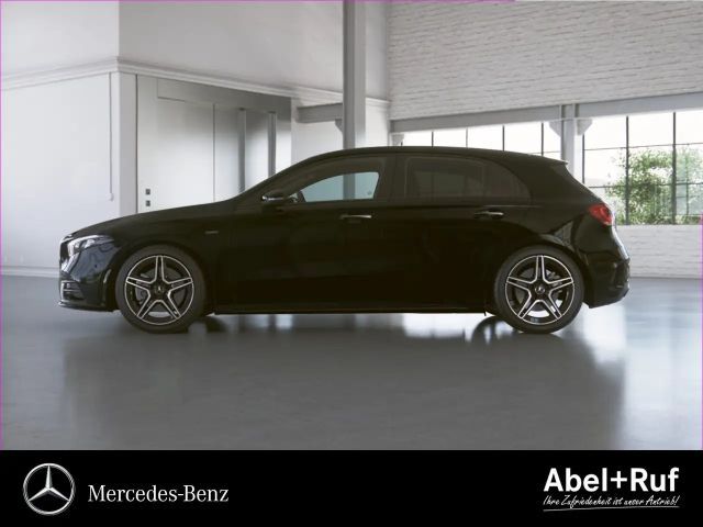 Mercedes-Benz A 250 A 250 e AMG Line