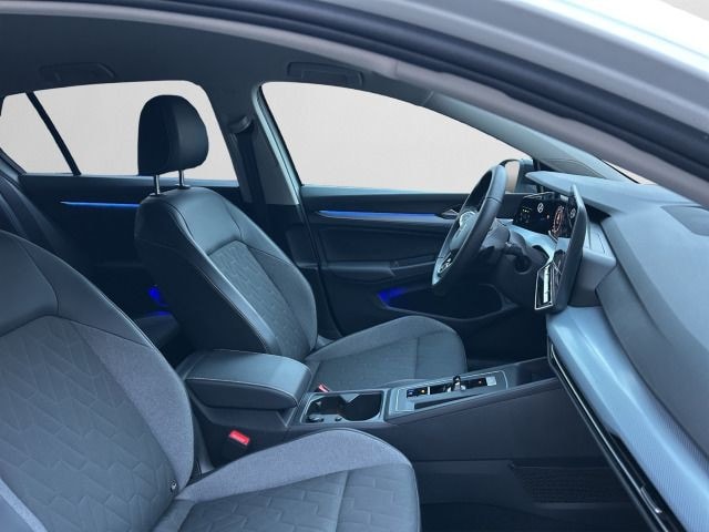 Volkswagen Golf 1.5 TSI DSG Golf VIII IQ.Drive