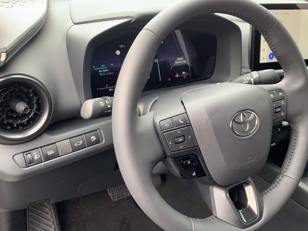 Toyota C-HR 5-deurs Team D Technik
