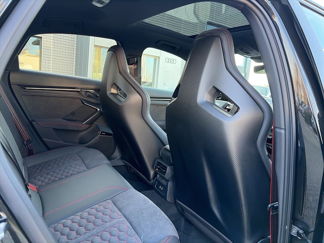 Audi RS3 Quattro S-Tronic Sedan