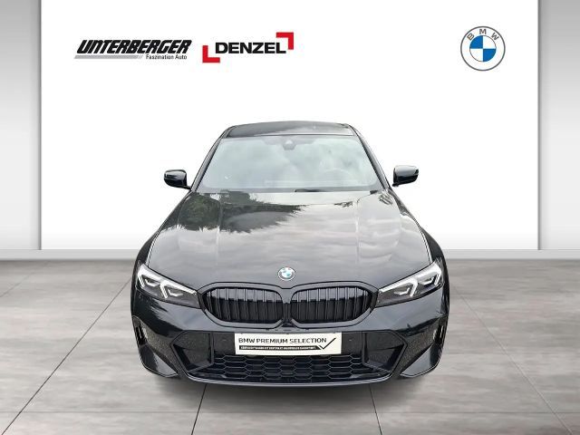 BMW 320 320d M-Sport Sedan xDrive