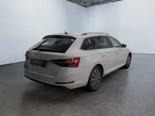 Skoda Superb 2.0 TDI Combi Style Style