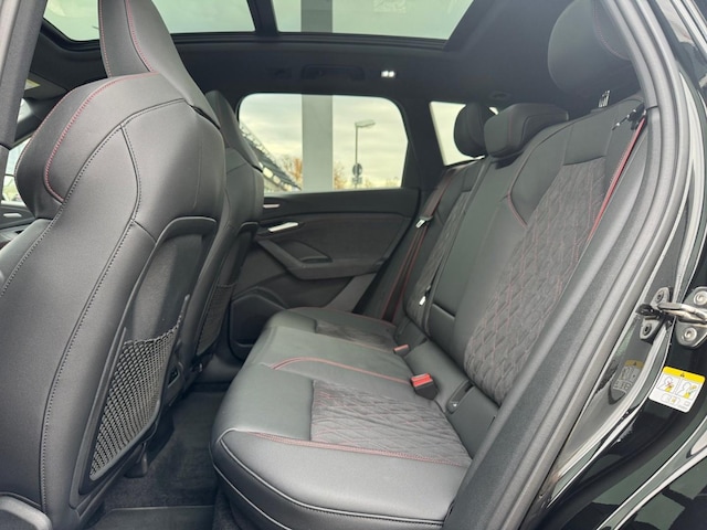 Audi Q6 e-tron Quattro