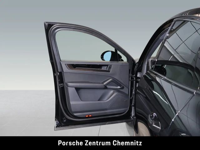 Porsche Cayenne Black Edition Coupé