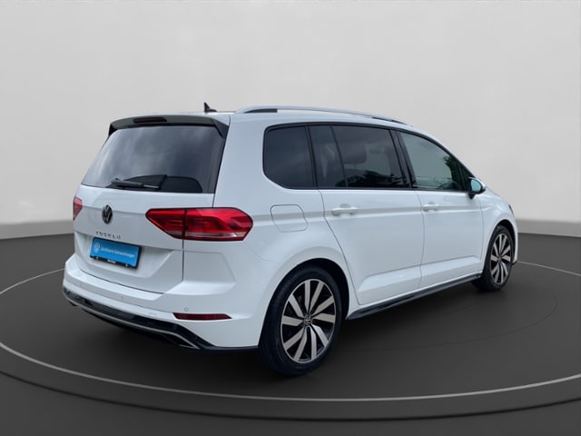 Volkswagen Touran 1.5 TSI R-Line