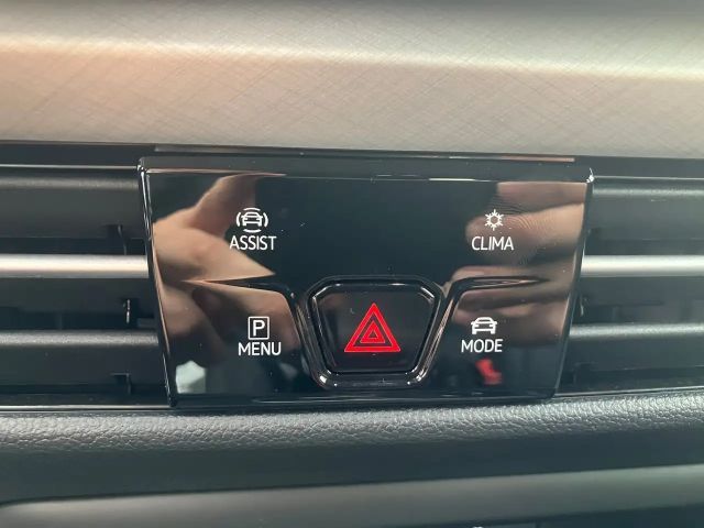 Volkswagen Golf Business DSG Variant