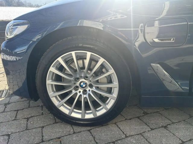 BMW 530 530e Touring xDrive