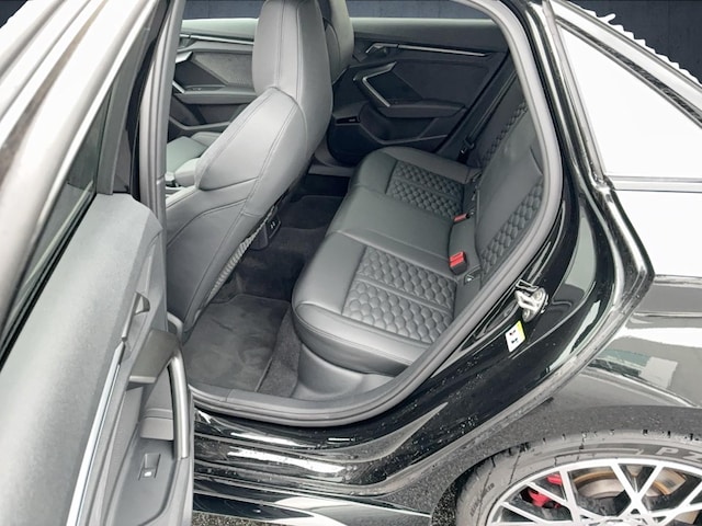 Audi RS3 Quattro S-Tronic Sedan