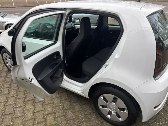 Volkswagen up! Move Move up!