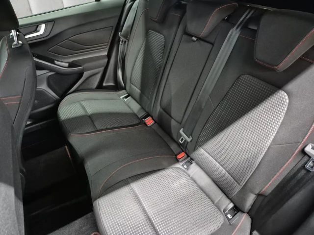 Ford Focus ST Line Wagon