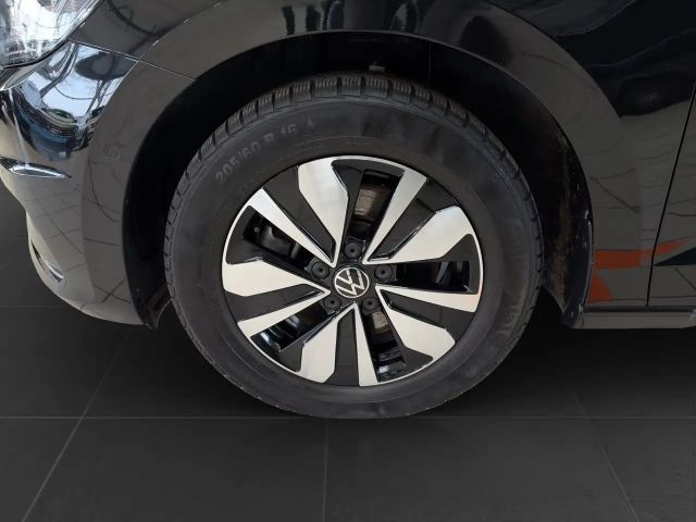 Volkswagen Touran 1.5 TSI DSG