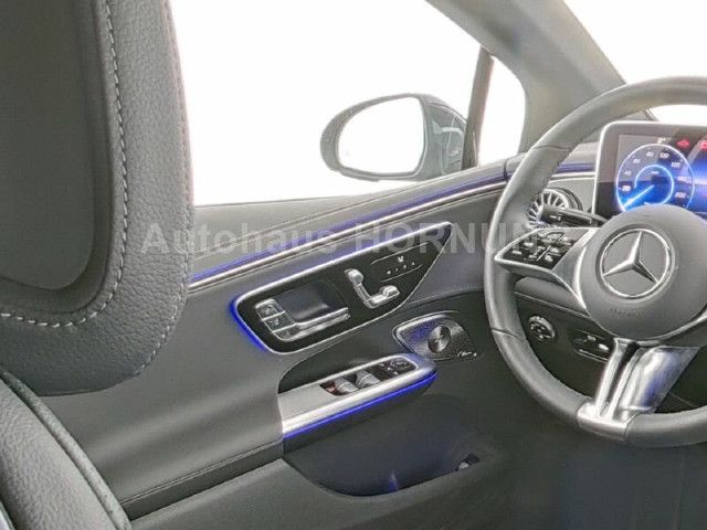 Mercedes-Benz EQE 300 Sedan