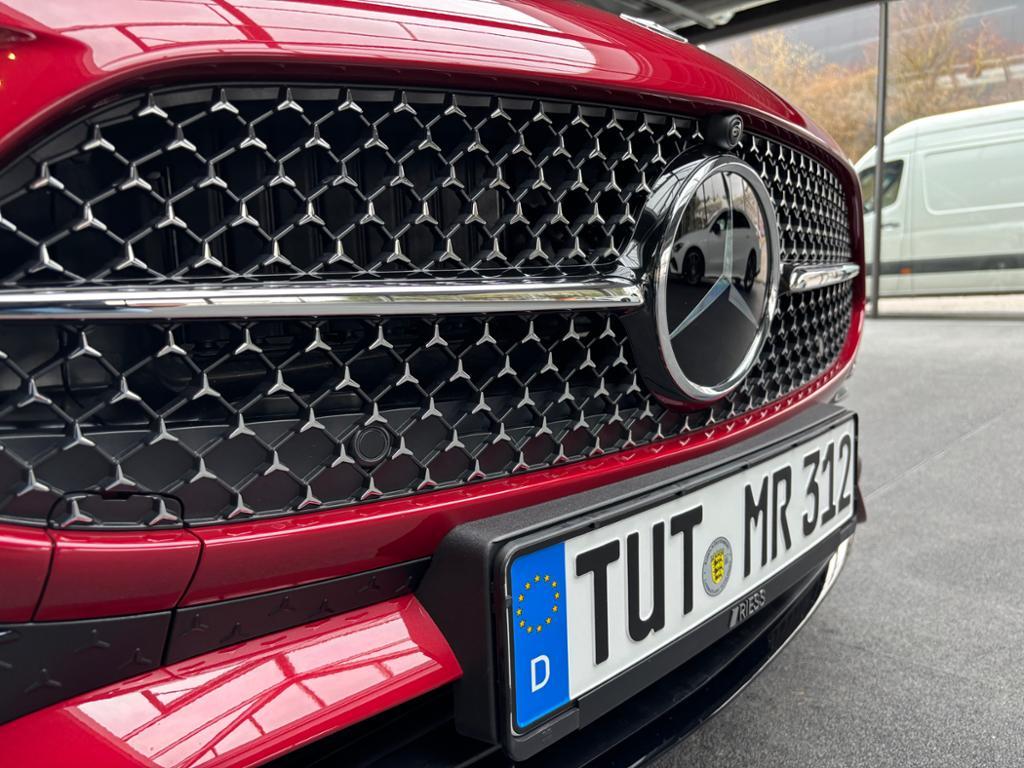 Mercedes-Benz CLE 300 e mit EQ Hybrid Technologie 360 ACC AHK