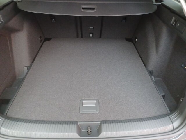 Volkswagen Golf 1.5 eTSI DSG Variant