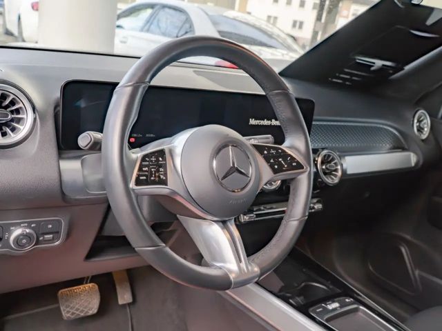 Mercedes-Benz EQB 300 4MATIC Progressive