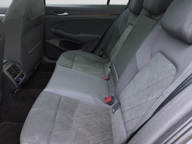 Volkswagen Golf 1.5 eTSI DSG Style Variant