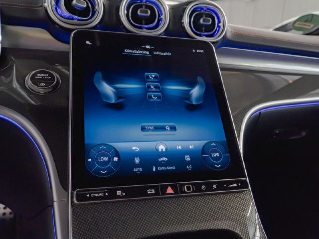 Mercedes-Benz C 200 AMG Line Sedan