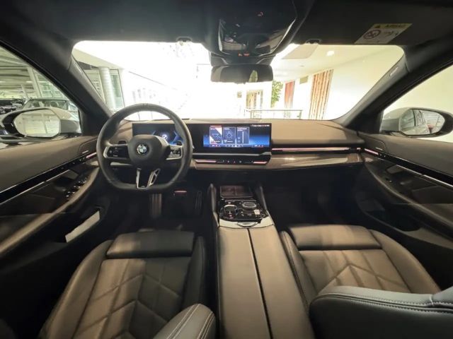 BMW 520 520d M-Sport Touring