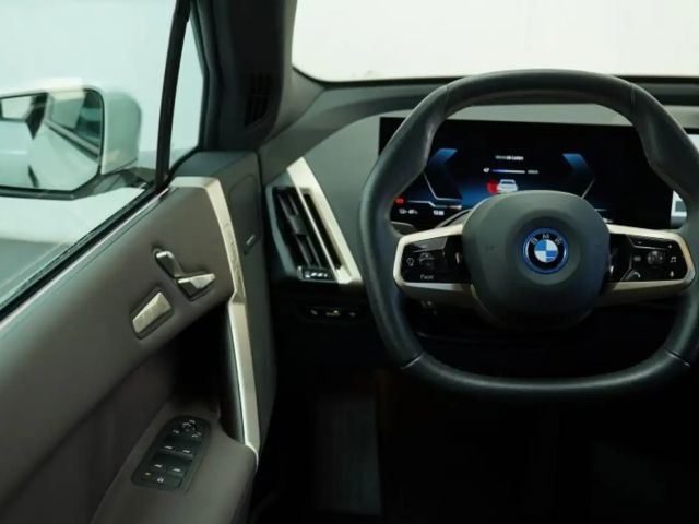 BMW iX xDrive40