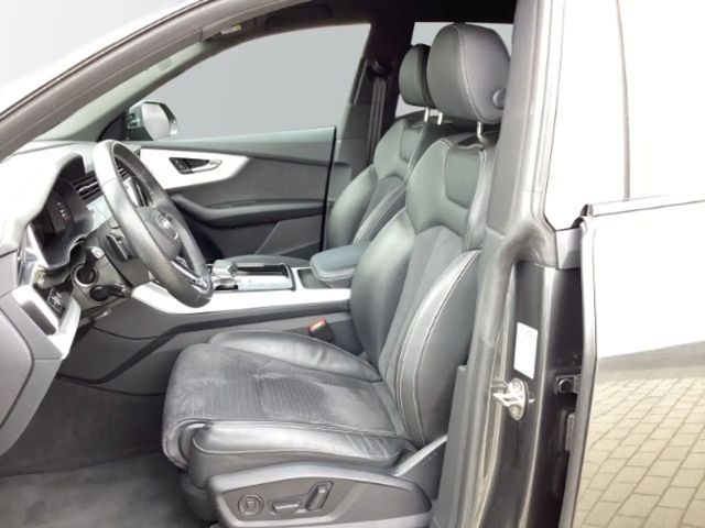 Audi Q8 55 TFSI Quattro S-Line