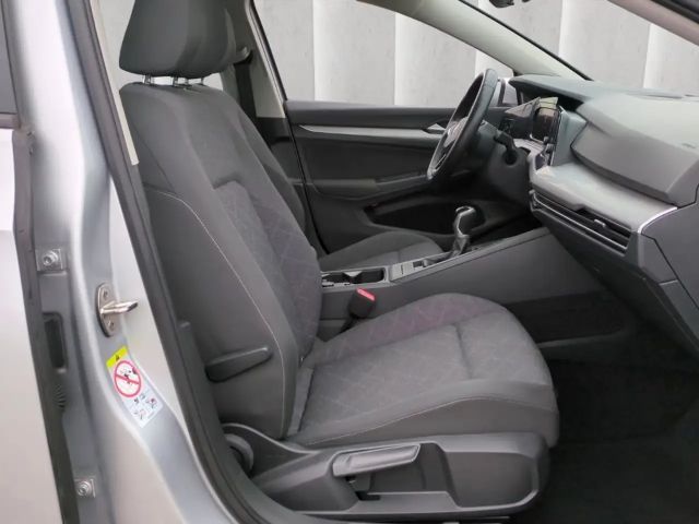 Volkswagen Golf 1.0 TSI Life Variant
