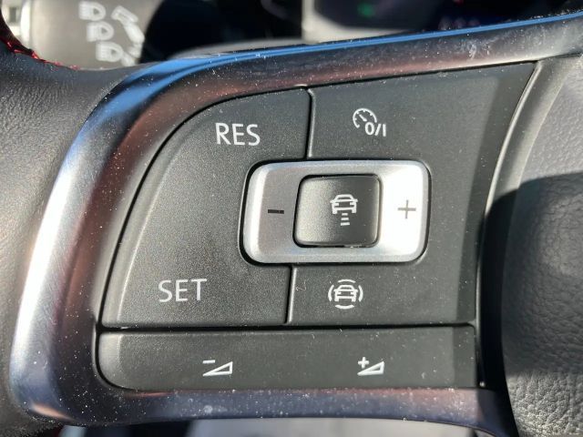 Volkswagen T-Roc 1.5 TSI Sport