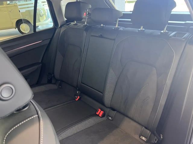 Volkswagen Golf Business DSG Variant