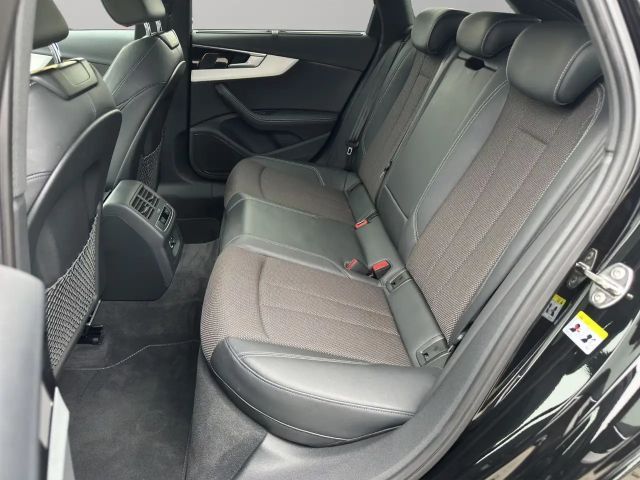 Audi A4 40 TFSI Avant S-Line