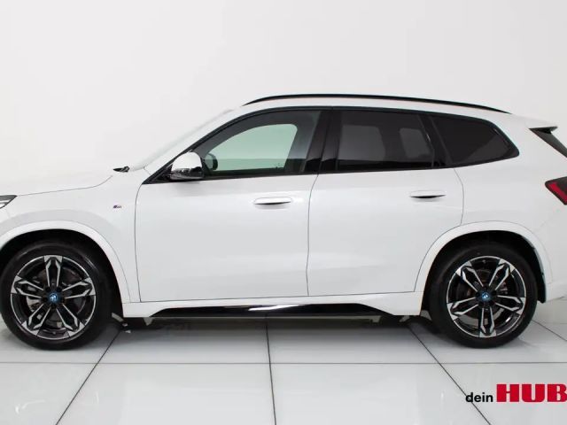 BMW iX1 xDrive30