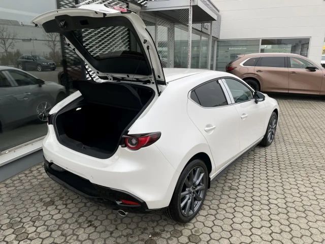 Mazda 3 Exclusive-line