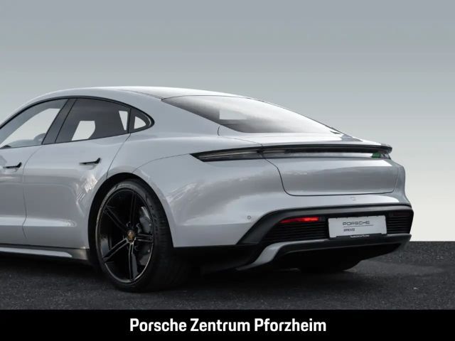 Porsche Taycan Turbo