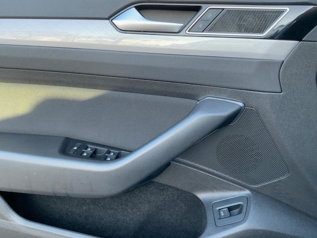 Volkswagen Passat 2.0 TDI Business DSG Variant