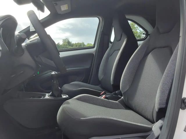 Toyota Aygo X Business Hatchback