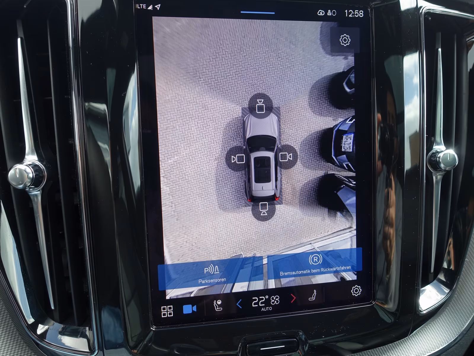 Volvo XC60 AWD Dark Plus T8