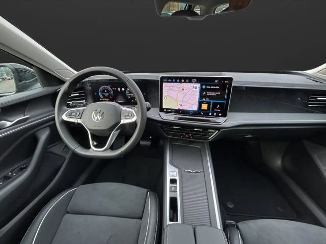 Volkswagen Passat Business IQ.Drive Variant