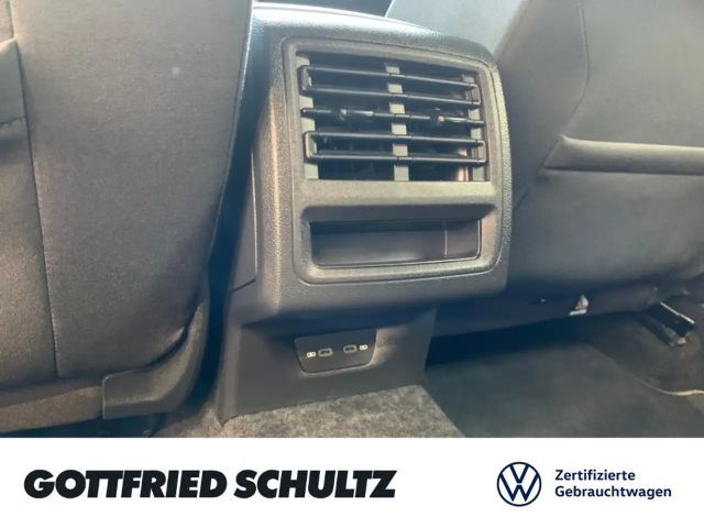 Volkswagen Golf DSG Golf VIII Life Variant