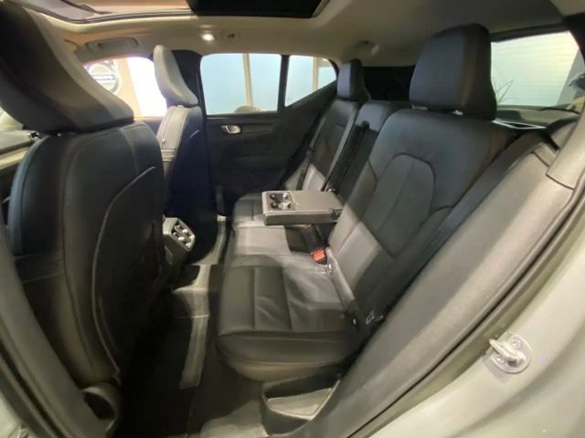 Volvo XC40 Dark Plus