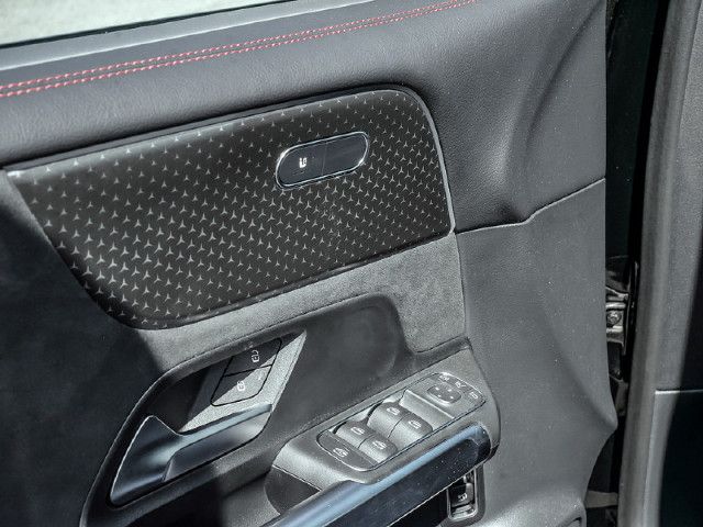 Mercedes-Benz GLB 200 GLB 200 d