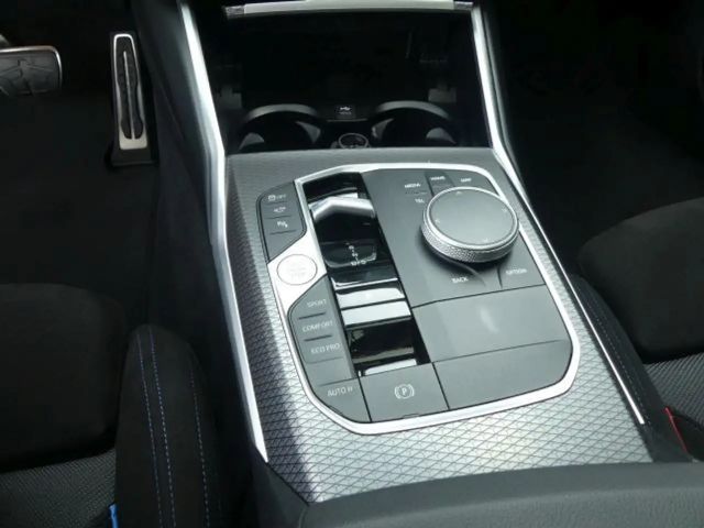 BMW 320 320d M-Sport Touring