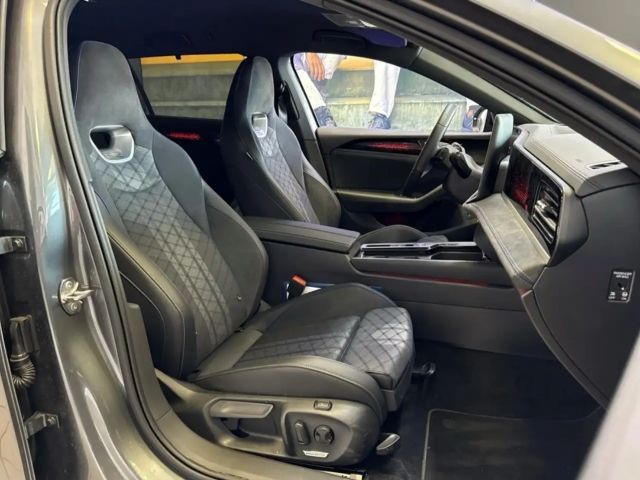 Volkswagen Passat 2.0 TDI DSG R-Line Variant