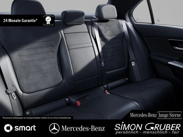 Mercedes-Benz C 200 AMG Line Sedan