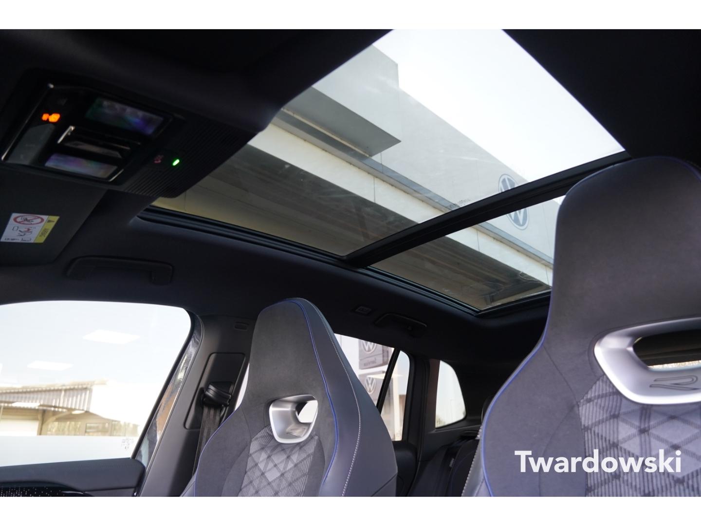 Volkswagen Tiguan R-Line eHybrid