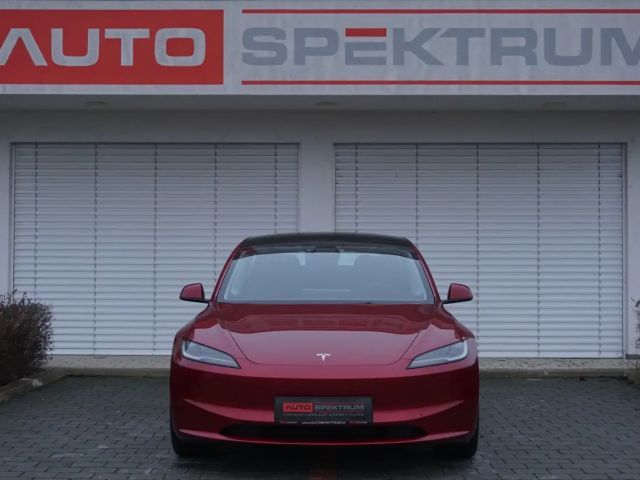 Tesla Model 3 AWD Long Range