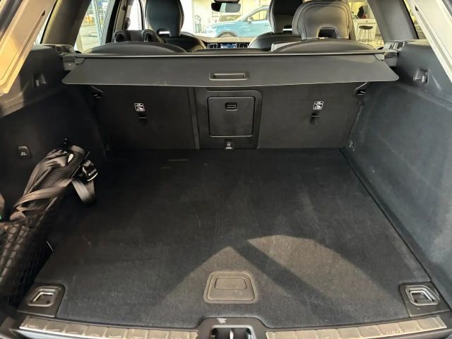 Volvo XC60 Dark Plus