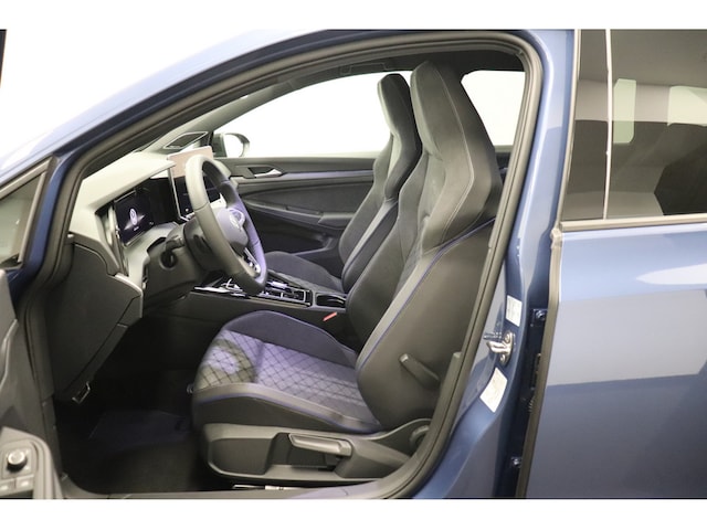 Volkswagen Golf 1.5 eTSI R-Line Variant