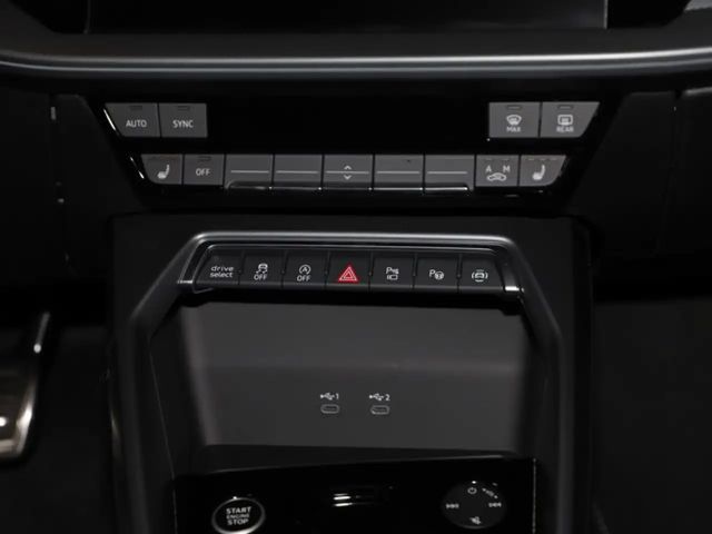 Audi A3 35 TFSI S-Line Sedan Sportback