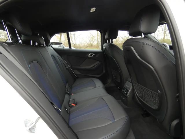 BMW 118 118d M-Sport Sedan