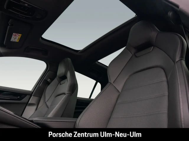 Porsche Panamera 4 E-Hybrid